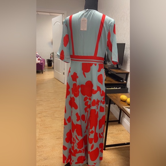 Groovy Short Sleeve Blue Maxi Dress - Picture 8 of 10